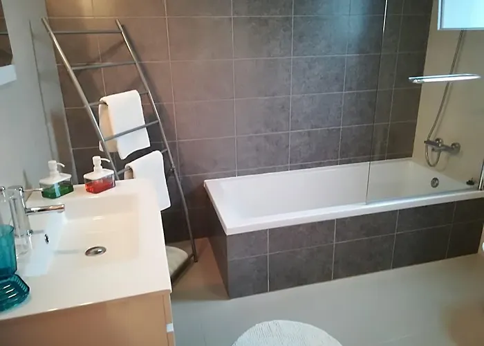 O Pescador Nocleg ze śniadaniem *