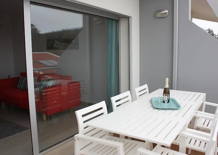 住宿加早餐酒店 O Pescador 纳扎雷