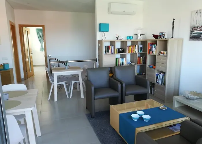 O Pescador 住宿加早餐酒店 *